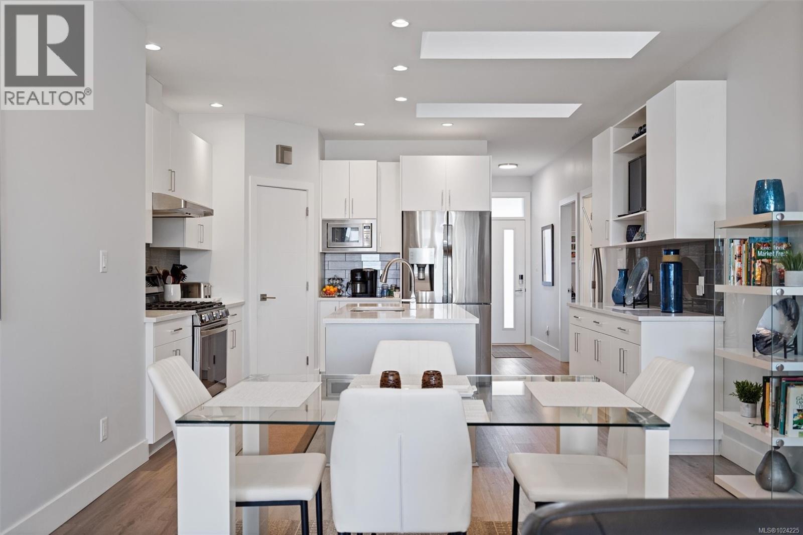 2407 Mountain Heights Dr, Sooke, British Columbia  V9Z 0L4 - Photo 11 - 1024225