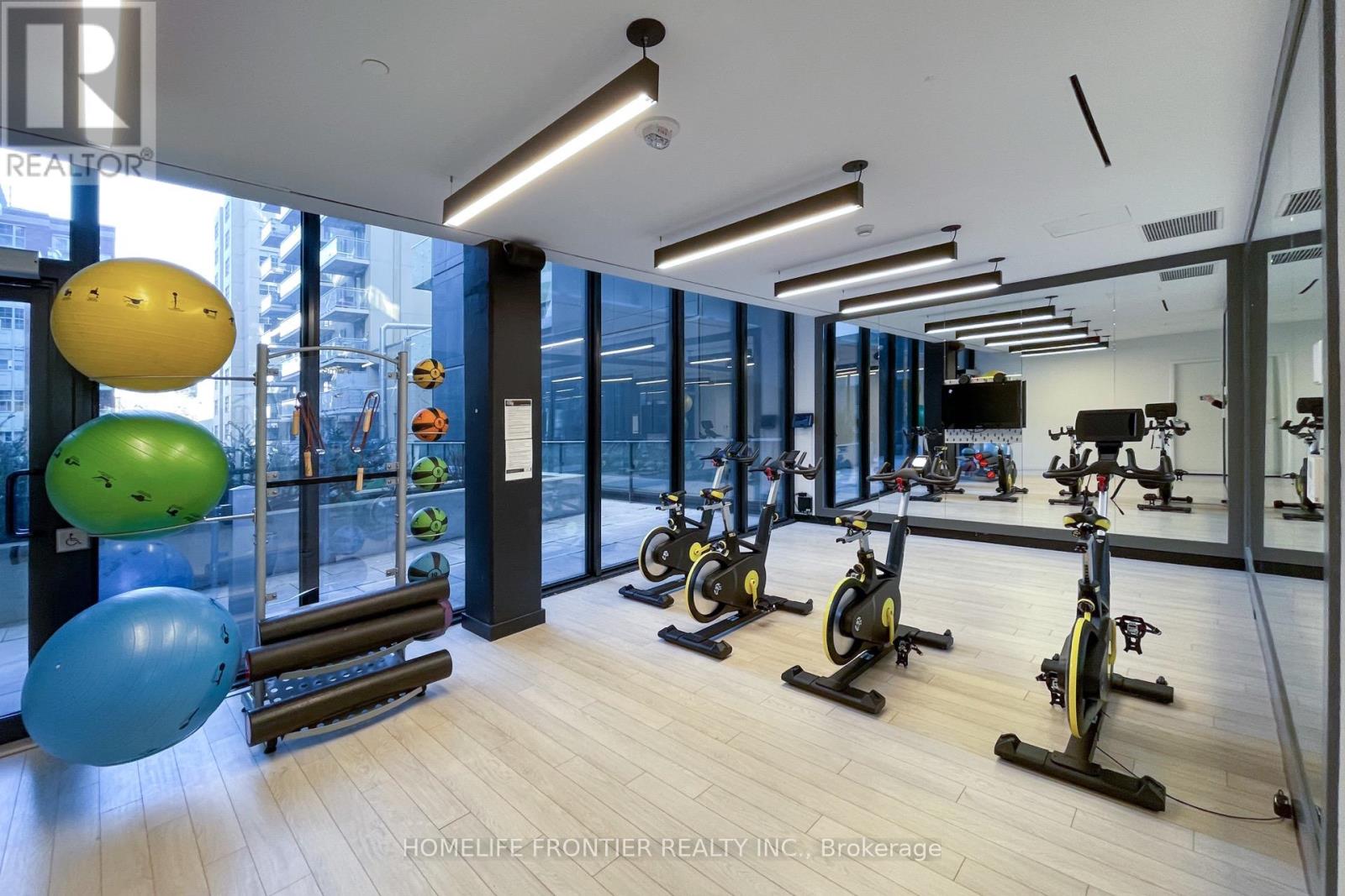 3910 - 85 Wood Street, Toronto, Ontario  M4Y 0E8 - Photo 4 - C12729758