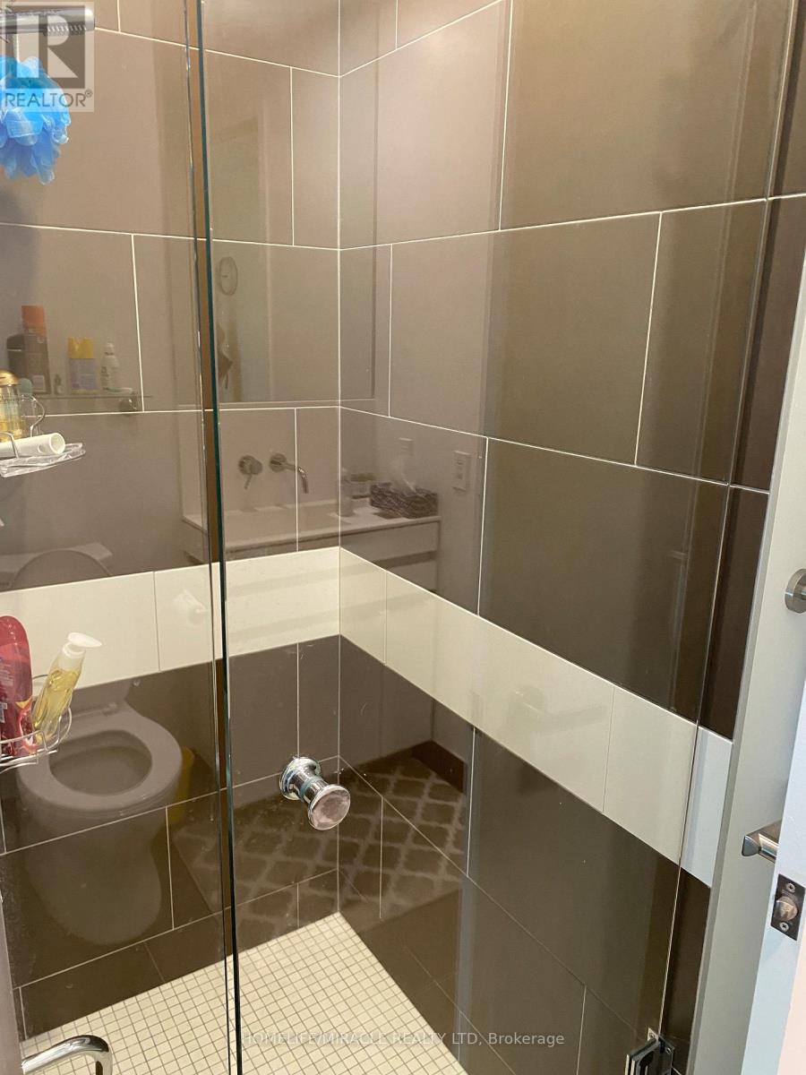 3409 - 197 Yonge Street, Toronto, Ontario  M5B 1M4 - Photo 13 - C12729760