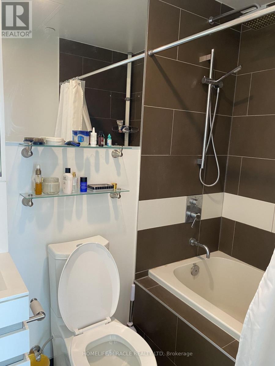 3409 - 197 Yonge Street, Toronto, Ontario  M5B 1M4 - Photo 17 - C12729760