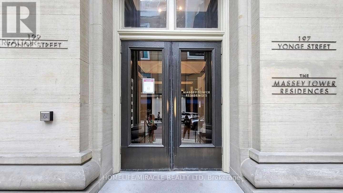 3409 - 197 Yonge Street, Toronto, Ontario  M5B 1M4 - Photo 3 - C12729760