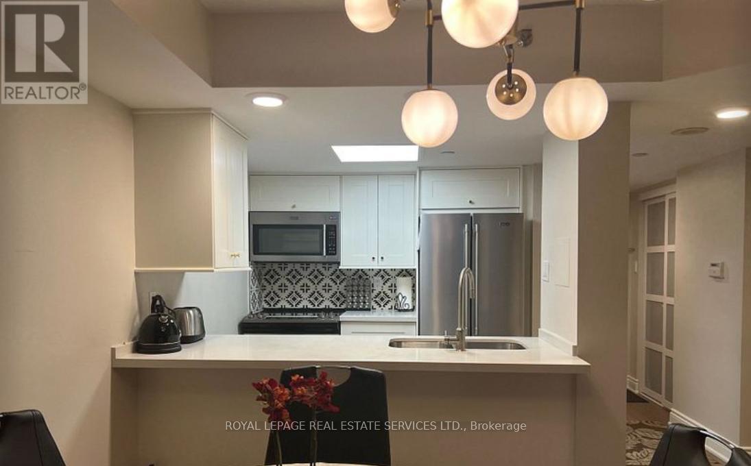 811 - 38 Elm Street, Toronto, Ontario  M5G 2K5 - Photo 10 - C12729788