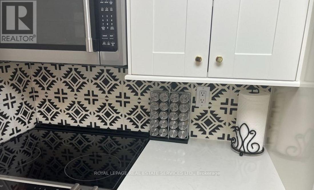 811 - 38 Elm Street, Toronto, Ontario  M5G 2K5 - Photo 13 - C12729788