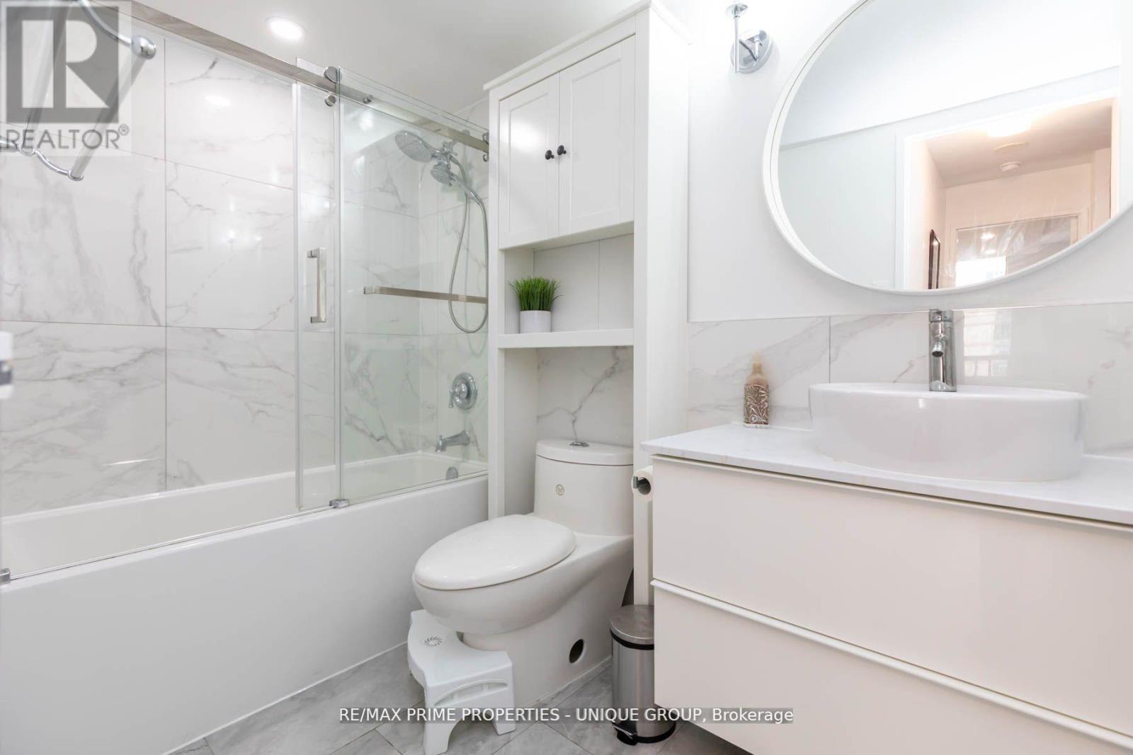 903 - 633 Bay Street, Toronto, Ontario  M5G 2G4 - Photo 16 - C12729800