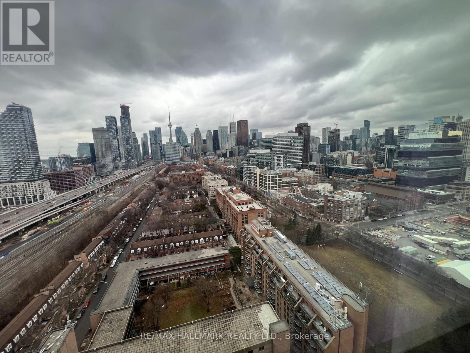 2406 - 35 Parliament Street, Toronto, Ontario  M5A 0Z5 - Photo 15 - C12729808