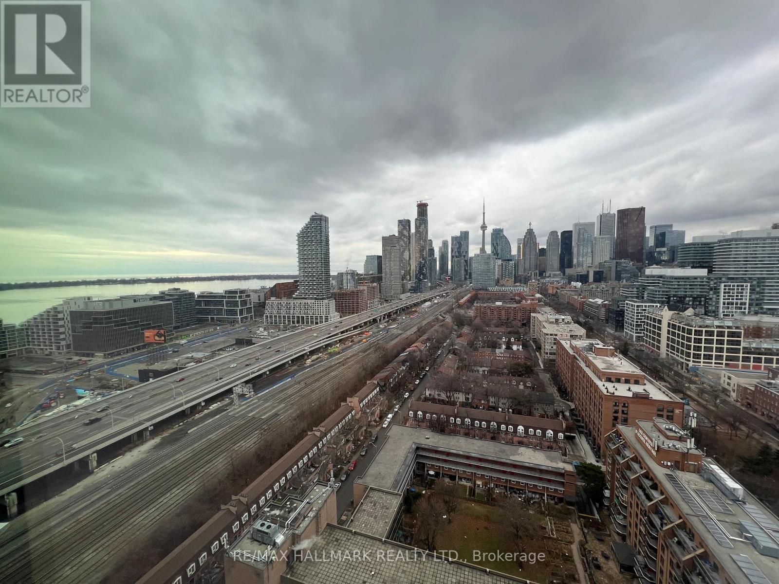 2406 - 35 Parliament Street, Toronto, Ontario  M5A 0Z5 - Photo 16 - C12729808