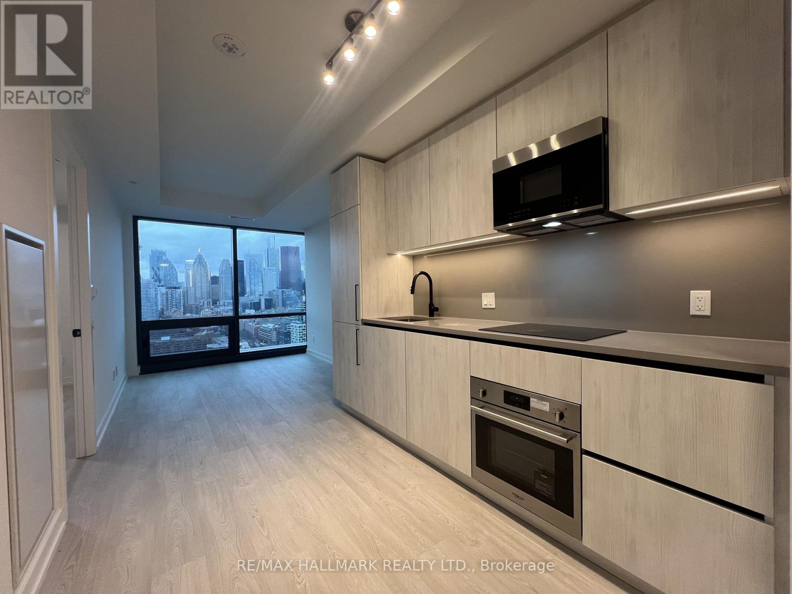 2406 - 35 Parliament Street, Toronto, Ontario  M5A 0Z5 - Photo 4 - C12729808