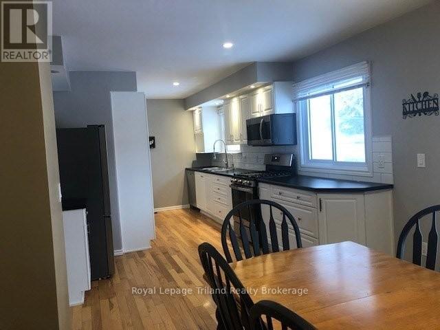 1020 Braeside Street, Woodstock, Ontario  N4S 4T4 - Photo 4 - X12725980