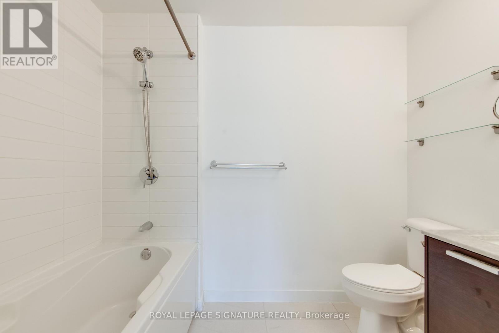 211 - 625 Queen Street E, Toronto, Ontario  M4M 1G7 - Photo 30 - E12729710