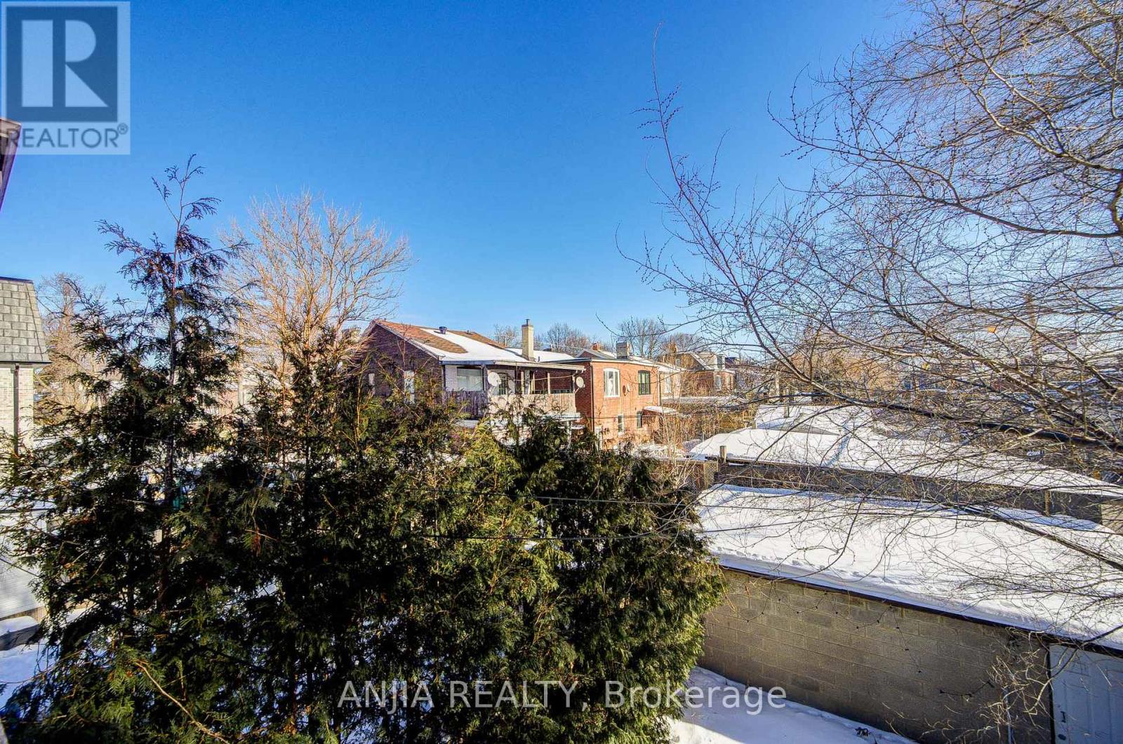 7 Linnsmore Crescent, Toronto, Ontario  M4J 4J5 - Photo 20 - E12729844