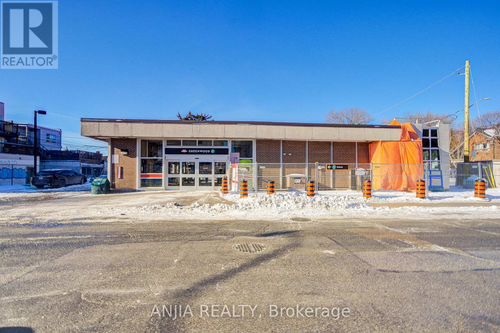 7 Linnsmore Crescent, Toronto, Ontario  M4J 4J5 - Photo 28 - E12729844