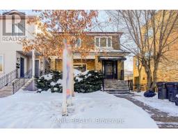 7 LINNSMORE CRESCENT, Toronto, Ontario