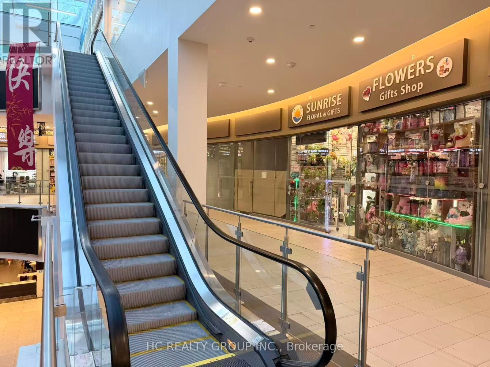 2e11 & 12 - 9390 Woodbine Avenue, Markham, Ontario  L6C 0M5 - Photo 4 - N12729682