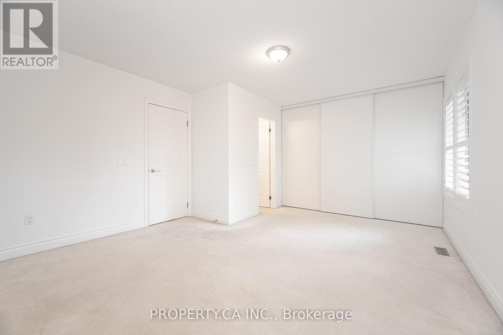 25 - 8038 Yonge Street, Vaughan, Ontario  L4J 1W3 - Photo 28 - N12729702