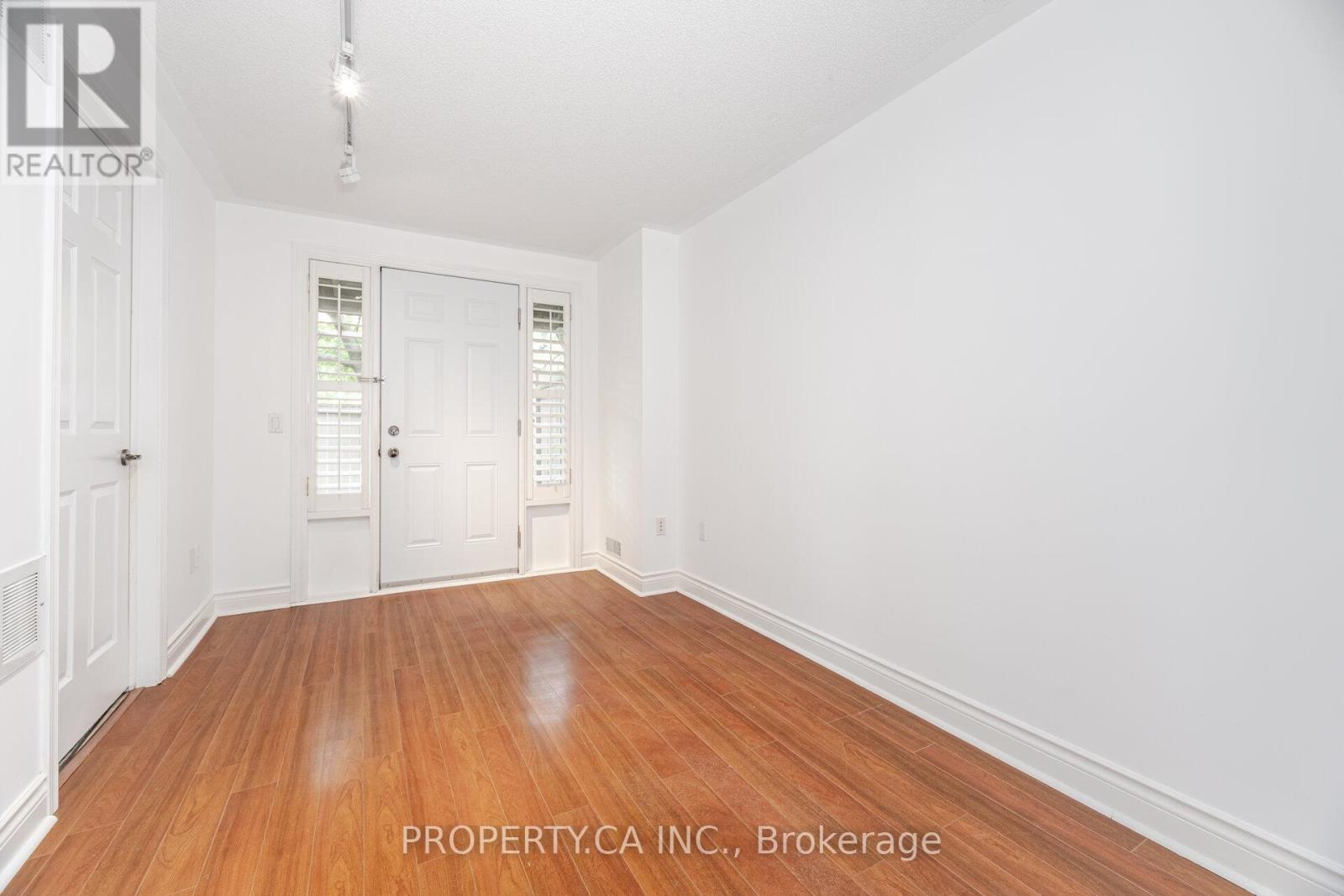 25 - 8038 Yonge Street, Vaughan, Ontario  L4J 1W3 - Photo 35 - N12729702