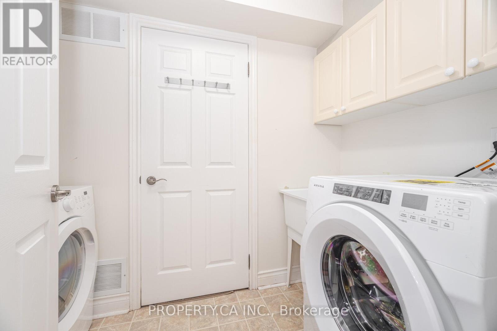 25 - 8038 Yonge Street, Vaughan, Ontario  L4J 1W3 - Photo 36 - N12729702