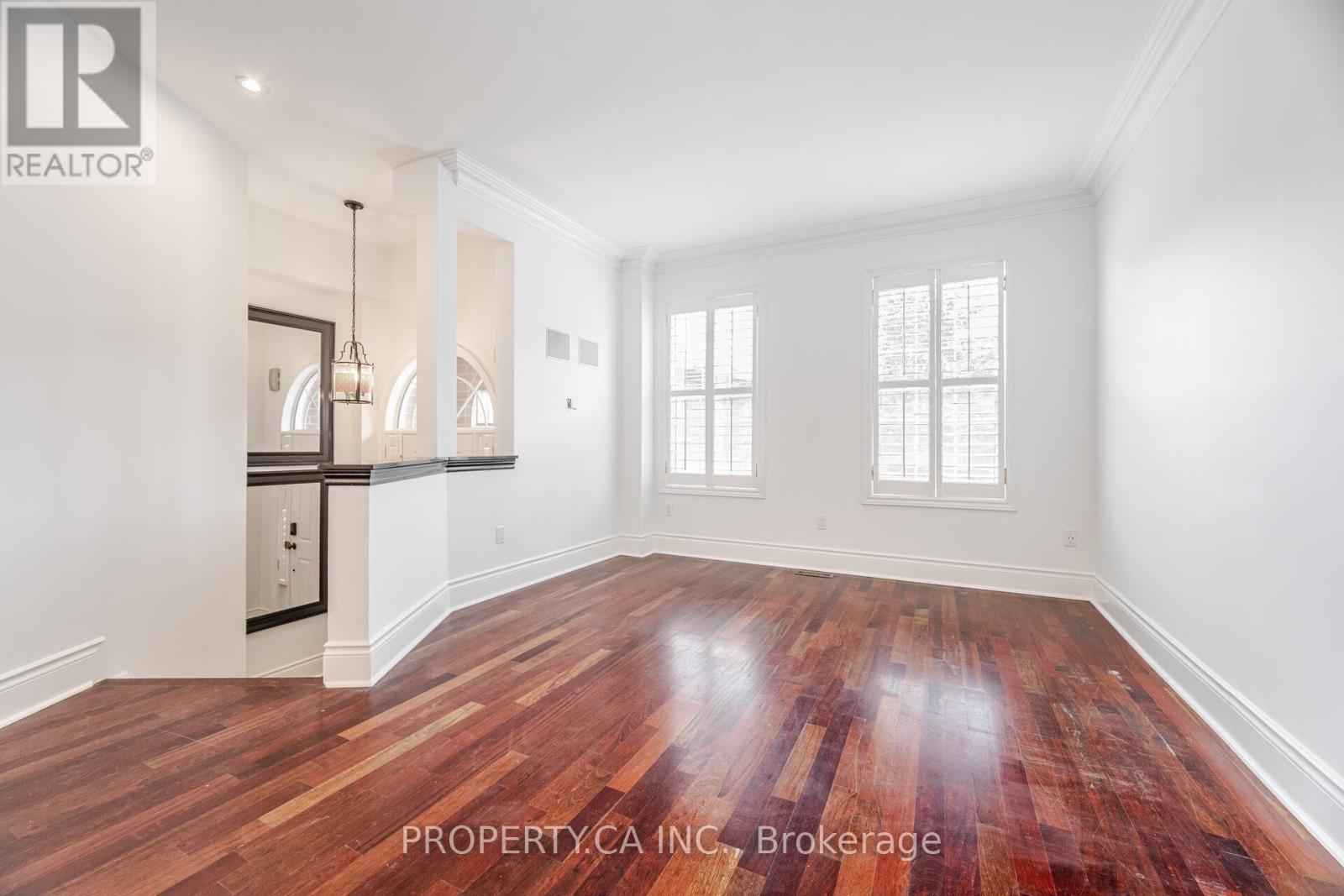 25 - 8038 Yonge Street, Vaughan, Ontario  L4J 1W3 - Photo 5 - N12729702