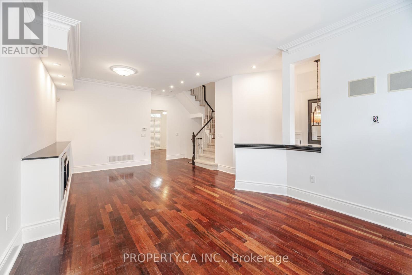 25 - 8038 Yonge Street, Vaughan, Ontario  L4J 1W3 - Photo 7 - N12729702