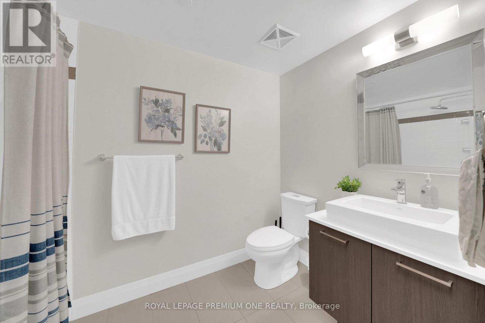 623 - 4800 Highway 7 Road, Vaughan, Ontario  L4L 1H8 - Photo 10 - N12729730