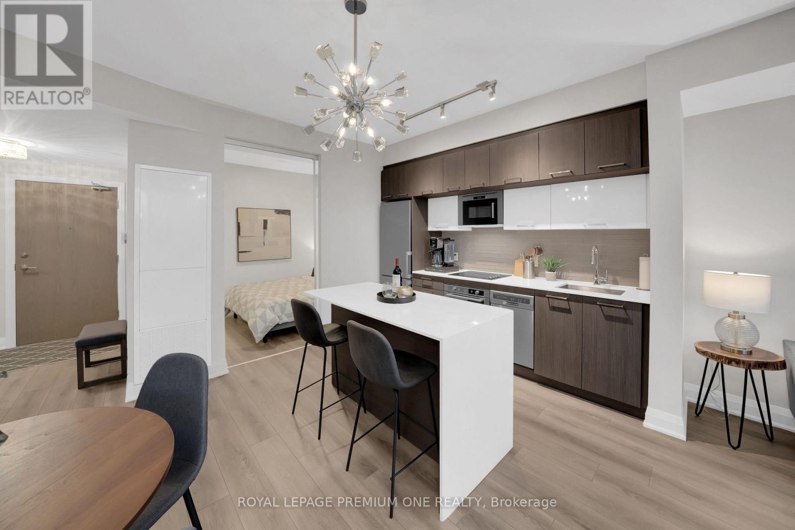 623 - 4800 Highway 7 Road, Vaughan, Ontario  L4L 1H8 - Photo 4 - N12729730