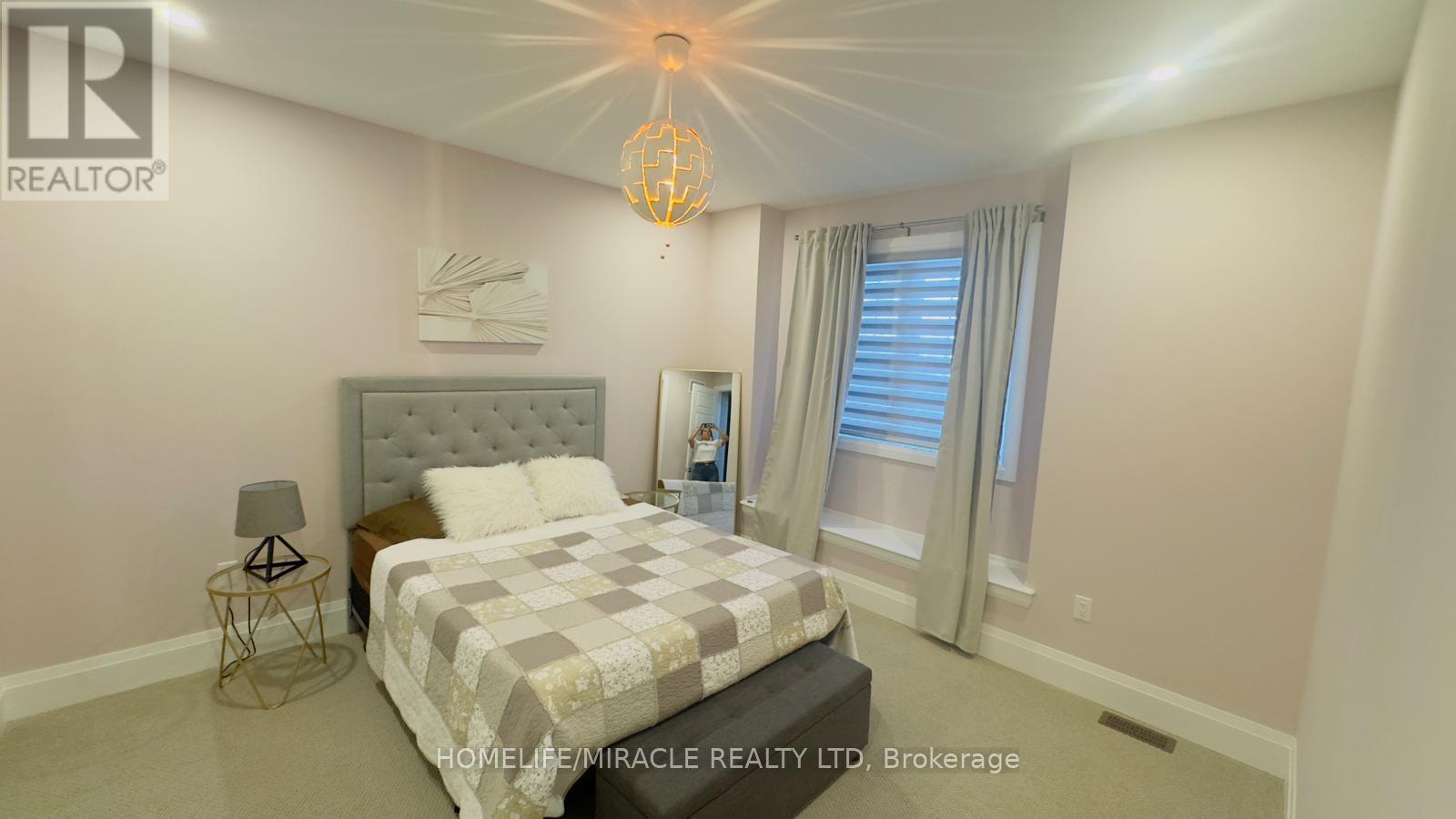 39 John Henry Street, Vaughan, Ontario  L4H 4W2 - Photo 10 - N12729734