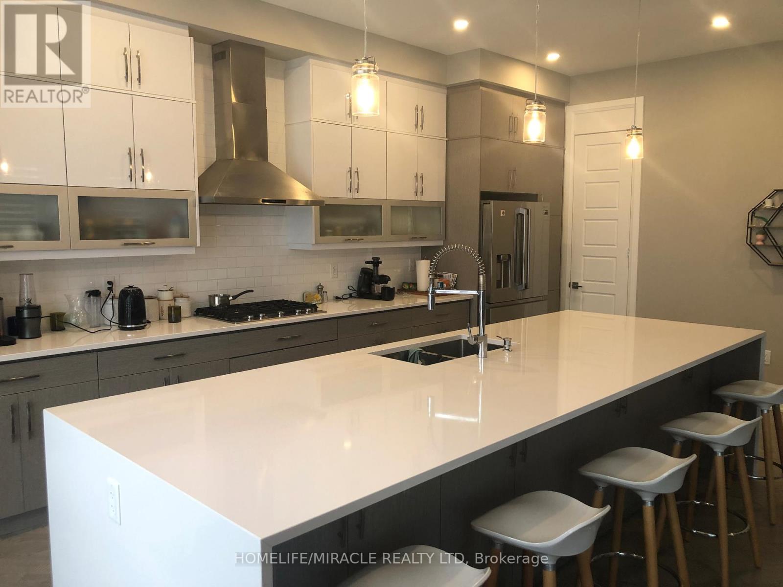 39 John Henry Street, Vaughan, Ontario  L4H 4W2 - Photo 5 - N12729734