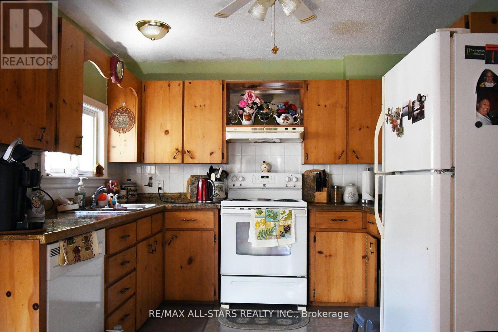 346 Pasadena Drive, Georgina, Ontario  L4P 2Z3 - Photo 4 - N12729782