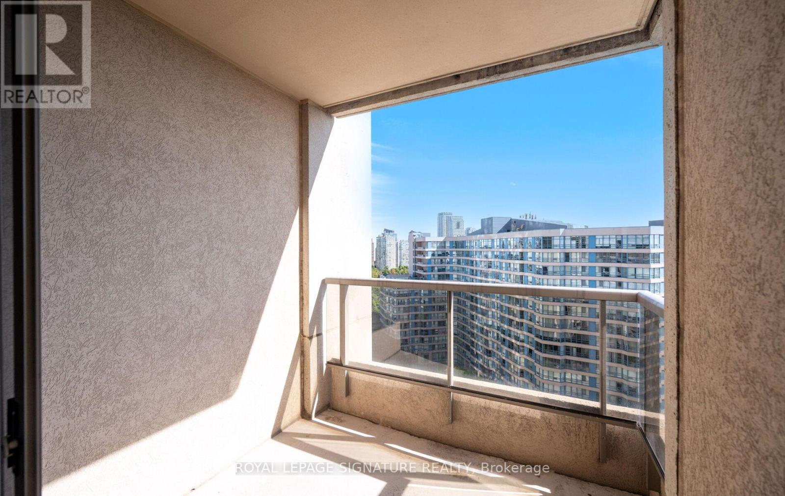 1508 - 3880 Duke Of York Boulevard, Mississauga, Ontario  L5B 4M7 - Photo 25 - W12452055