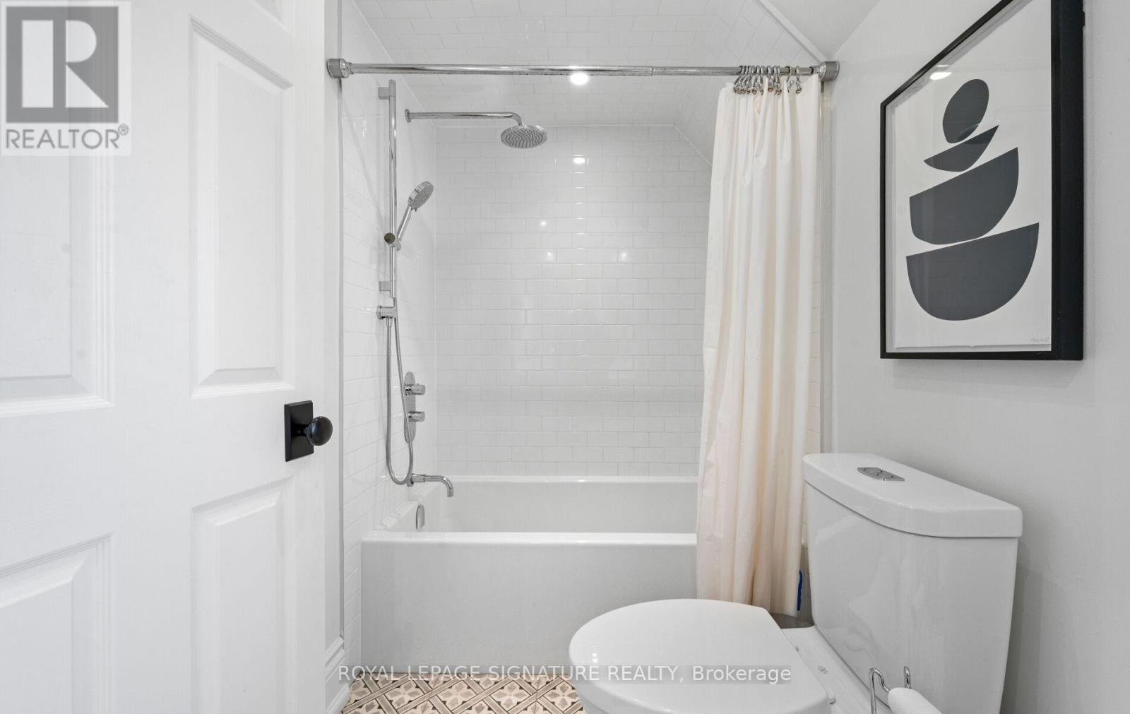 1189 Ostler Court, Mississauga, Ontario  L5C 3G5 - Photo 31 - W12590486