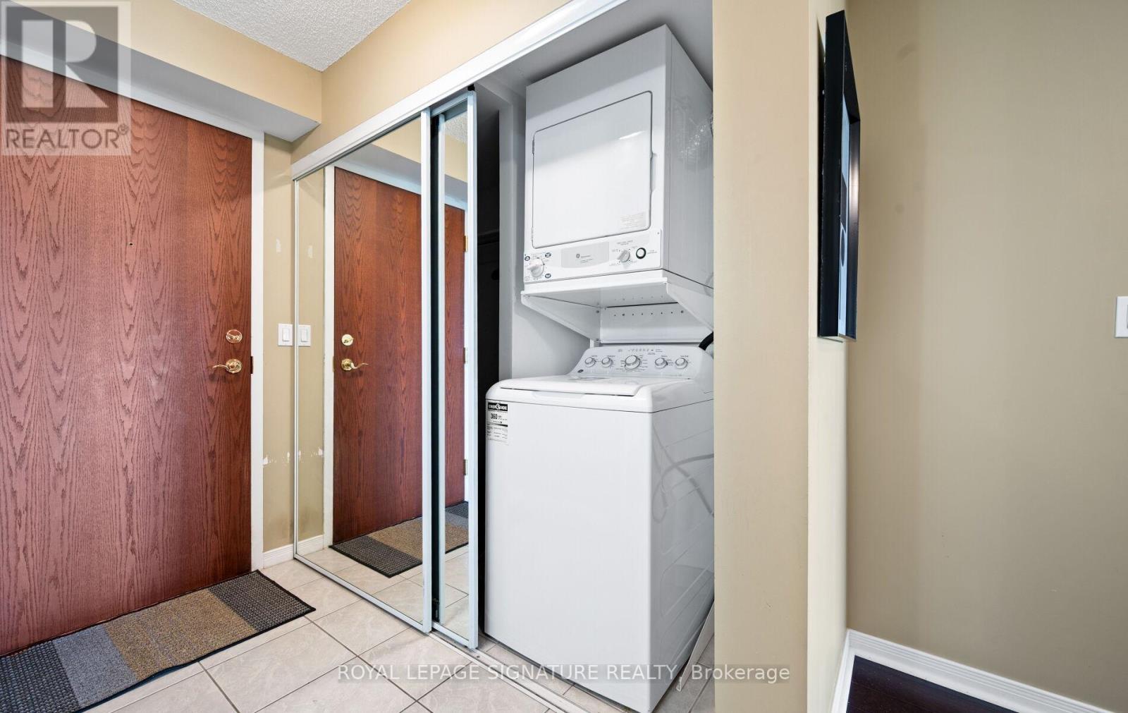 1501 - 2565 Erin Centre Boulevard, Mississauga, Ontario  L5M 6Z8 - Photo 39 - W12460801