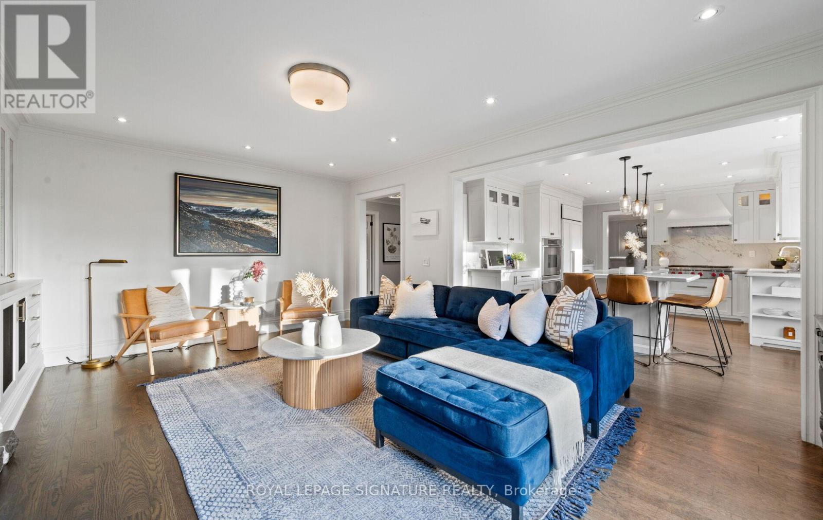 1189 Ostler Court, Mississauga, Ontario  L5C 3G5 - Photo 12 - W12590486