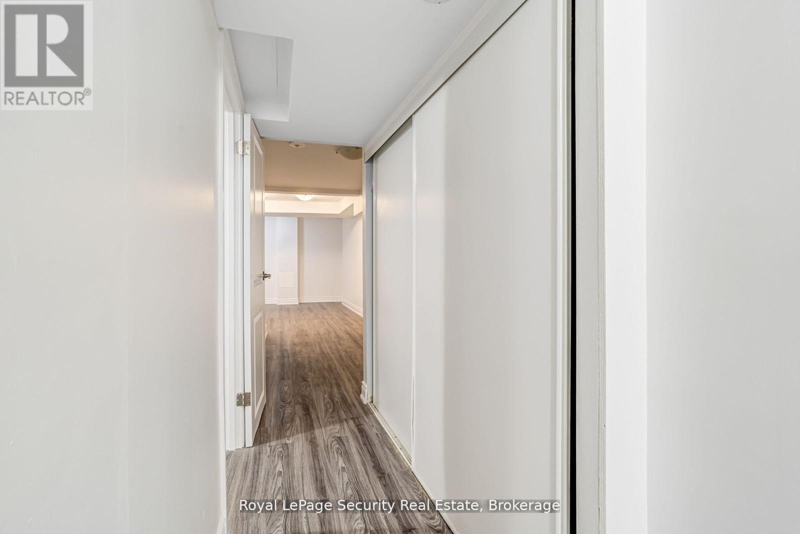 Lower - 706 Gladstone Avenue, Toronto, Ontario  M6H 3J4 - Photo 11 - W12729712