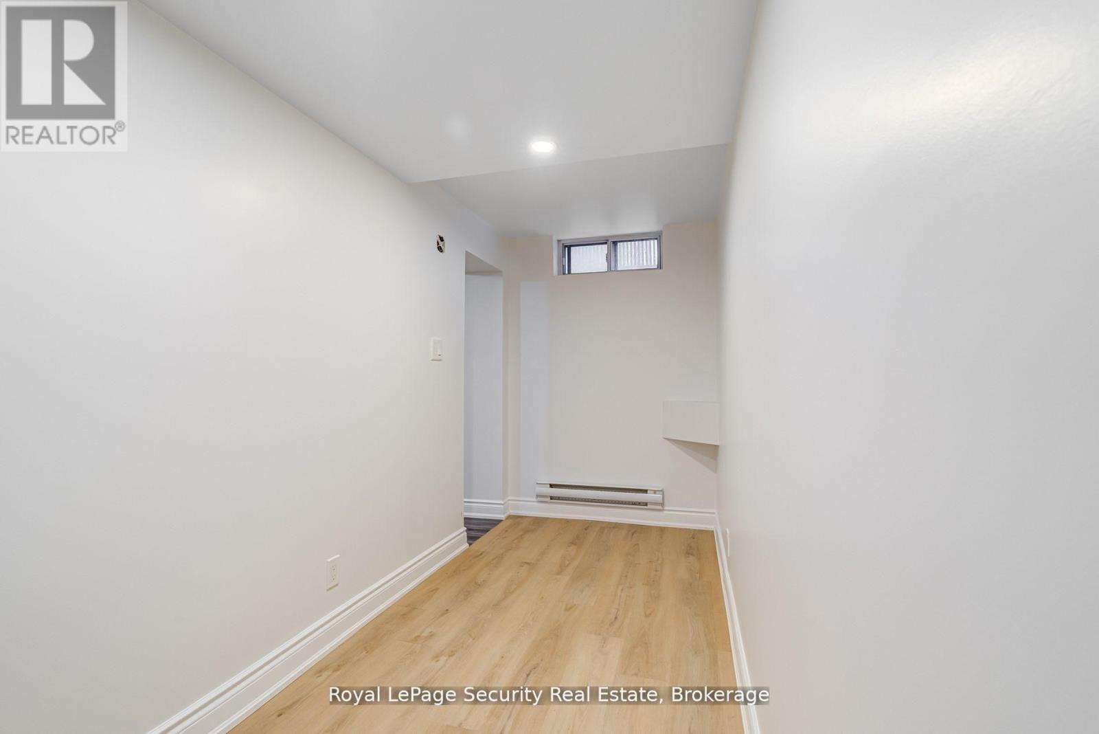 Lower - 706 Gladstone Avenue, Toronto, Ontario  M6H 3J4 - Photo 23 - W12729712