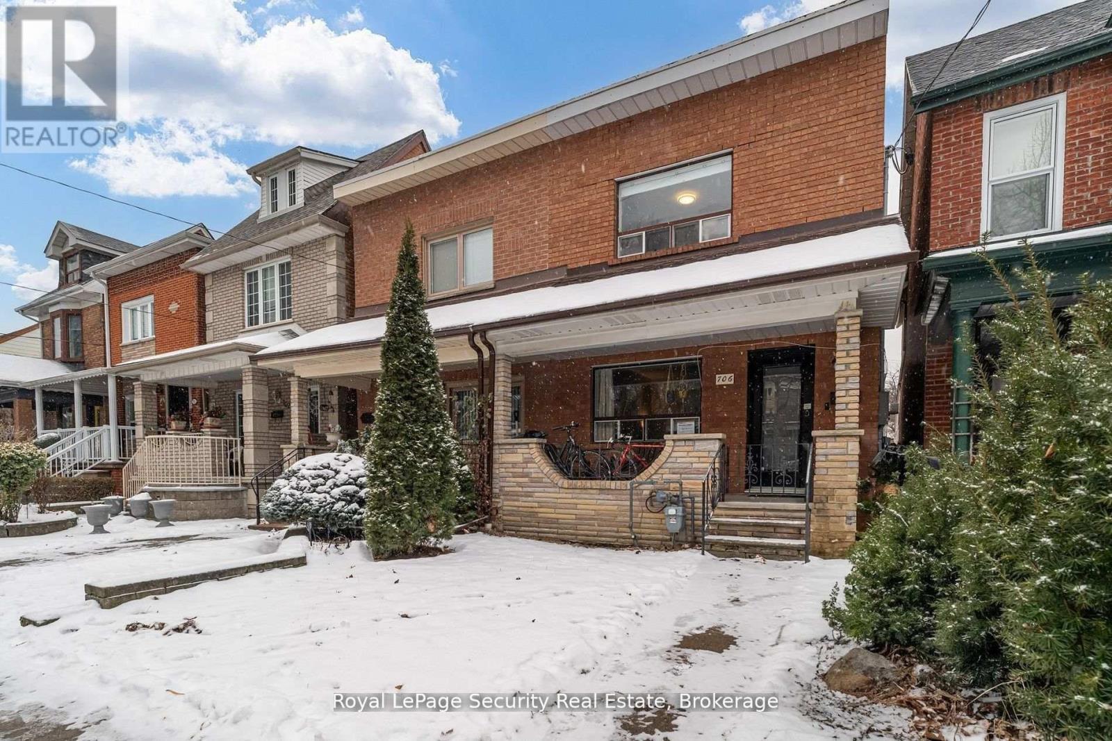 Lower - 706 Gladstone Avenue, Toronto, Ontario  M6H 3J4 - Photo 3 - W12729712