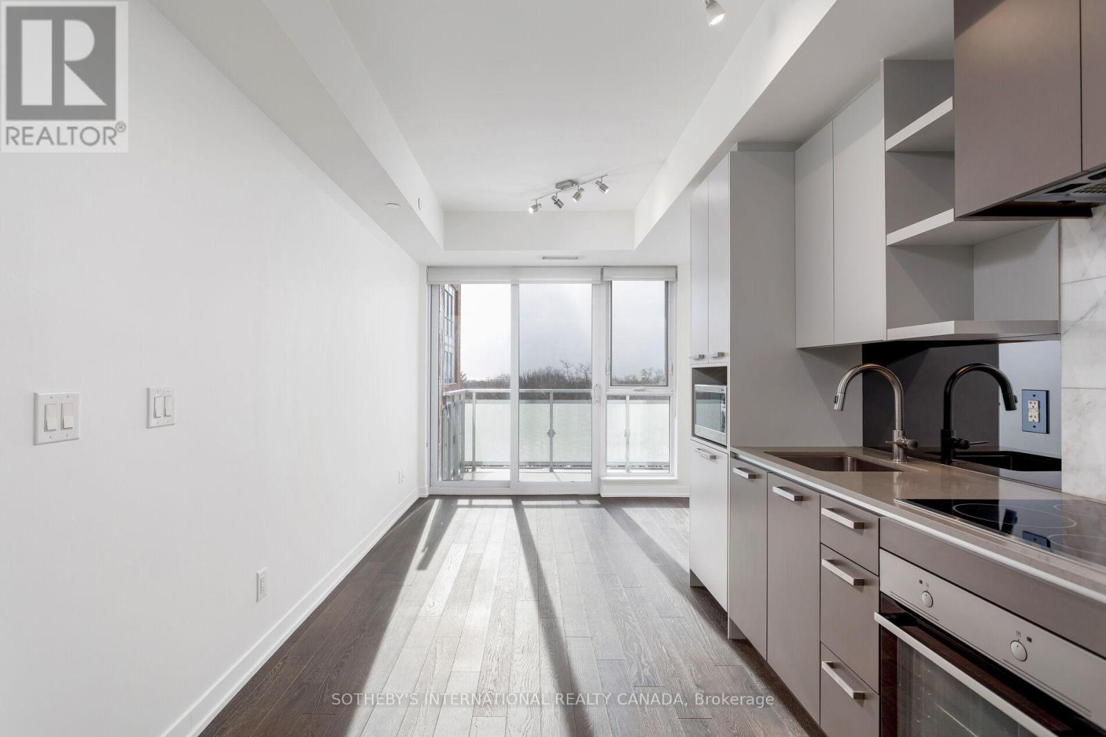 716 - 1830 Bloor Street W, Toronto, Ontario  M6P 0A2 - Photo 10 - W12729740