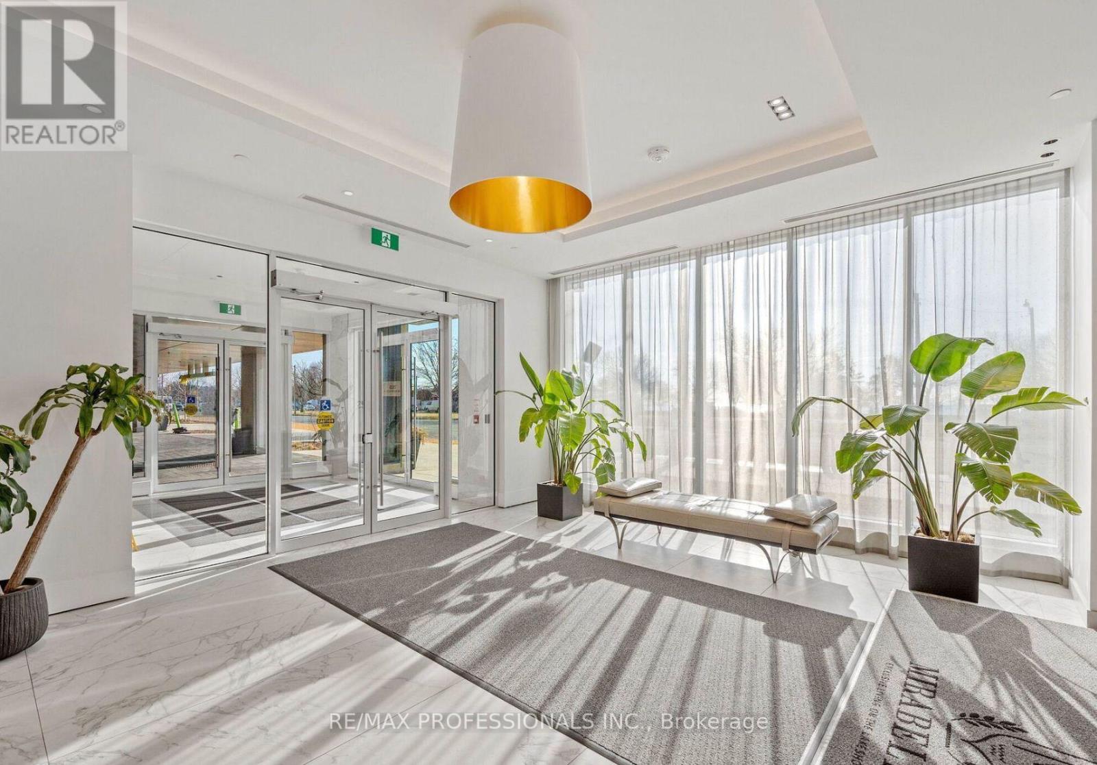 1816 - 1928 Lake Shore Boulevard W, Toronto, Ontario  M6S 1A1 - Photo 16 - W12729826