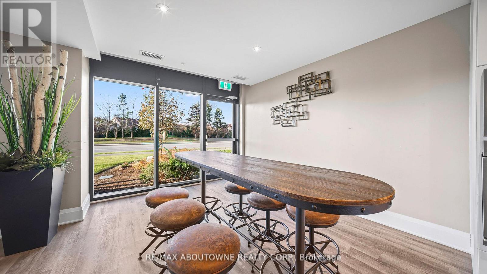 304 - 610 Farmstead Drive, Milton, Ontario  L9T 7W2 - Photo 21 - W12729892