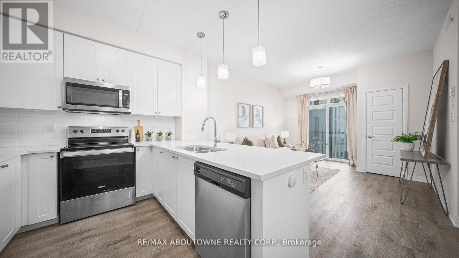 304 - 610 Farmstead Drive, Milton, Ontario  L9T 7W2 - Photo 6 - W12729892