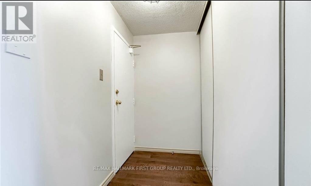 608 - 4205 Shipp Drive, Mississauga, Ontario  L4Z 2Y9 - Photo 3 - W12729894