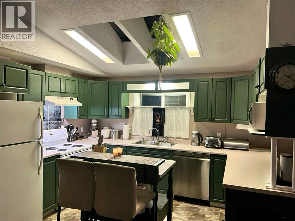 10907 97 Street, Clairmont, Alberta  T8X 5E1 - Photo 2 - A2279822