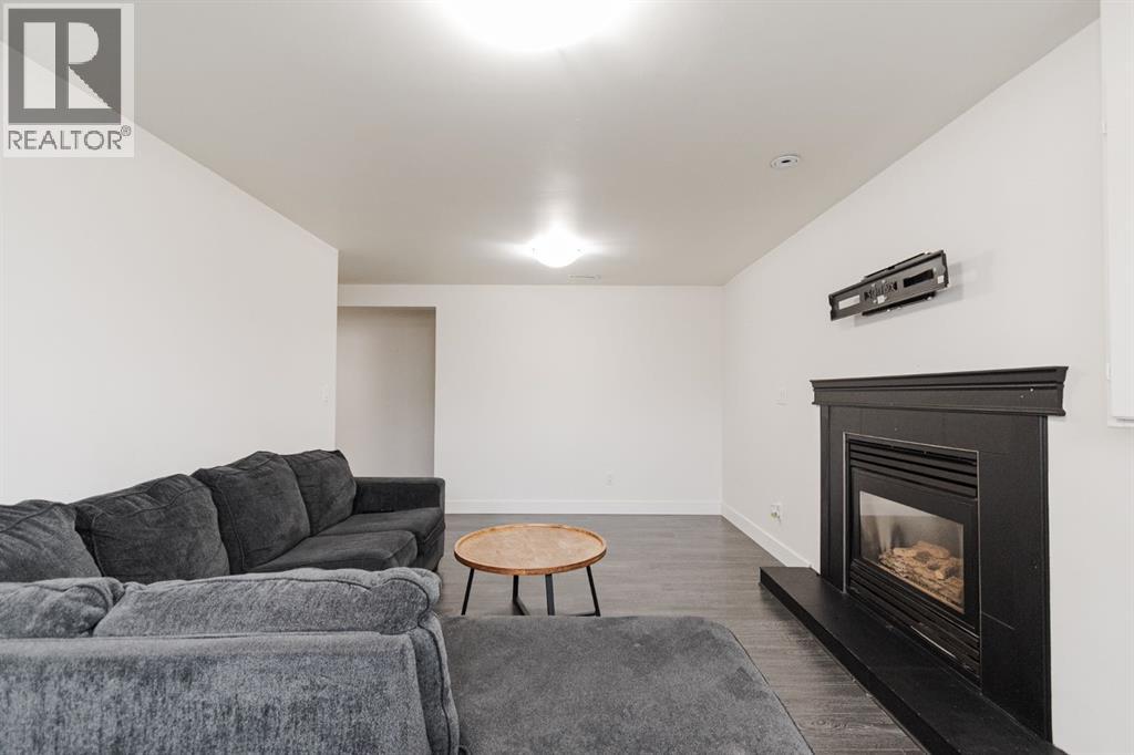 168 Burton Place, Fort Mcmurray, Alberta  T9K 1V4 - Photo 29 - A2267264