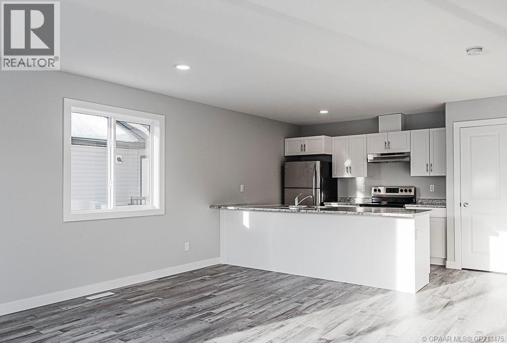 9512 112 Avenue, Clairmont, Alberta  T8X 5C8 - Photo 4 - A2280625