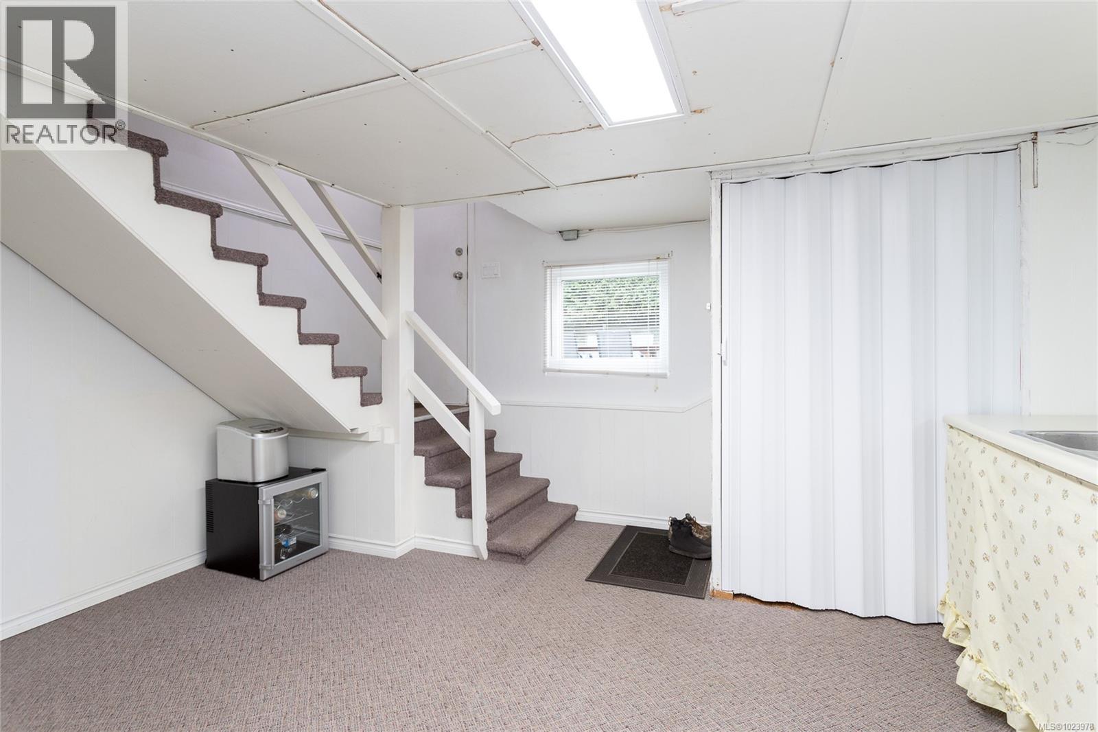 4121 Quadra St, Saanich, British Columbia  V8X 1L1 - Photo 22 - 1023978