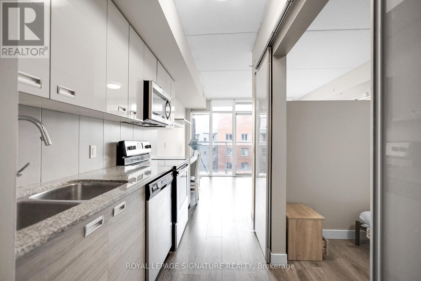 619 - 308 Lester Street, Waterloo, Ontario  N2L 3W6 - Photo 10 - X12729716