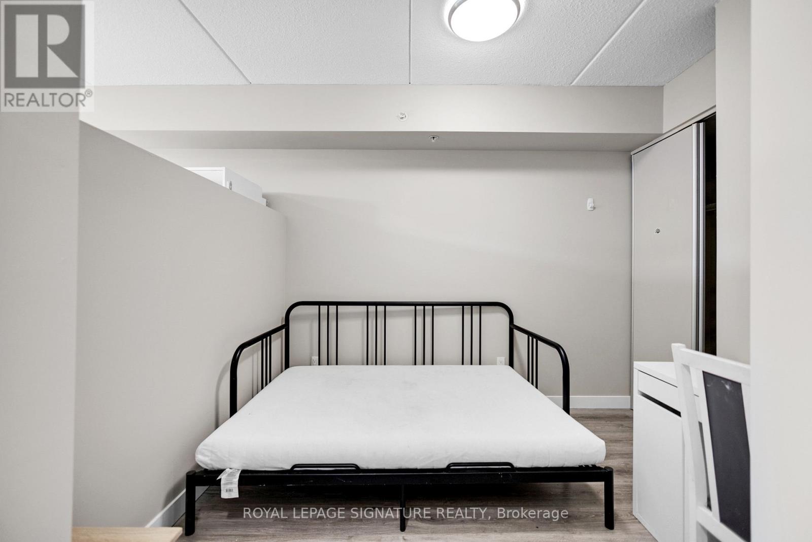 619 - 308 Lester Street, Waterloo, Ontario  N2L 3W6 - Photo 17 - X12729716