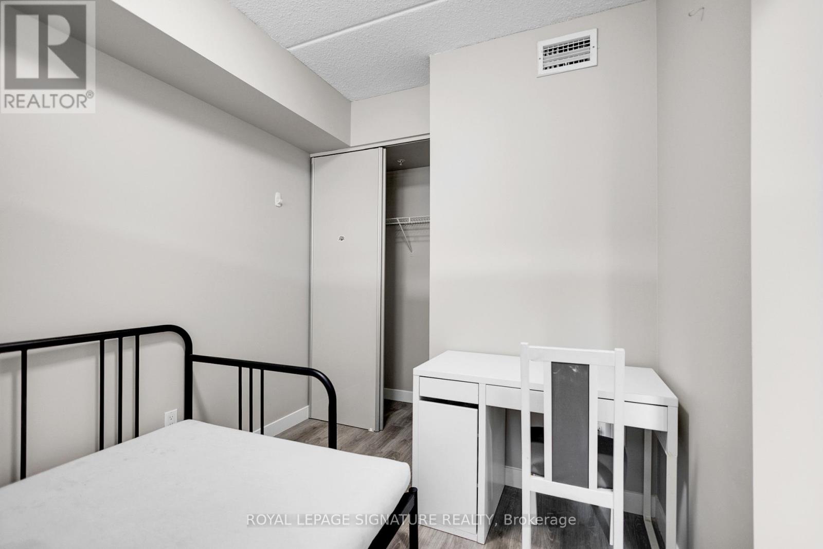 619 - 308 Lester Street, Waterloo, Ontario  N2L 3W6 - Photo 18 - X12729716