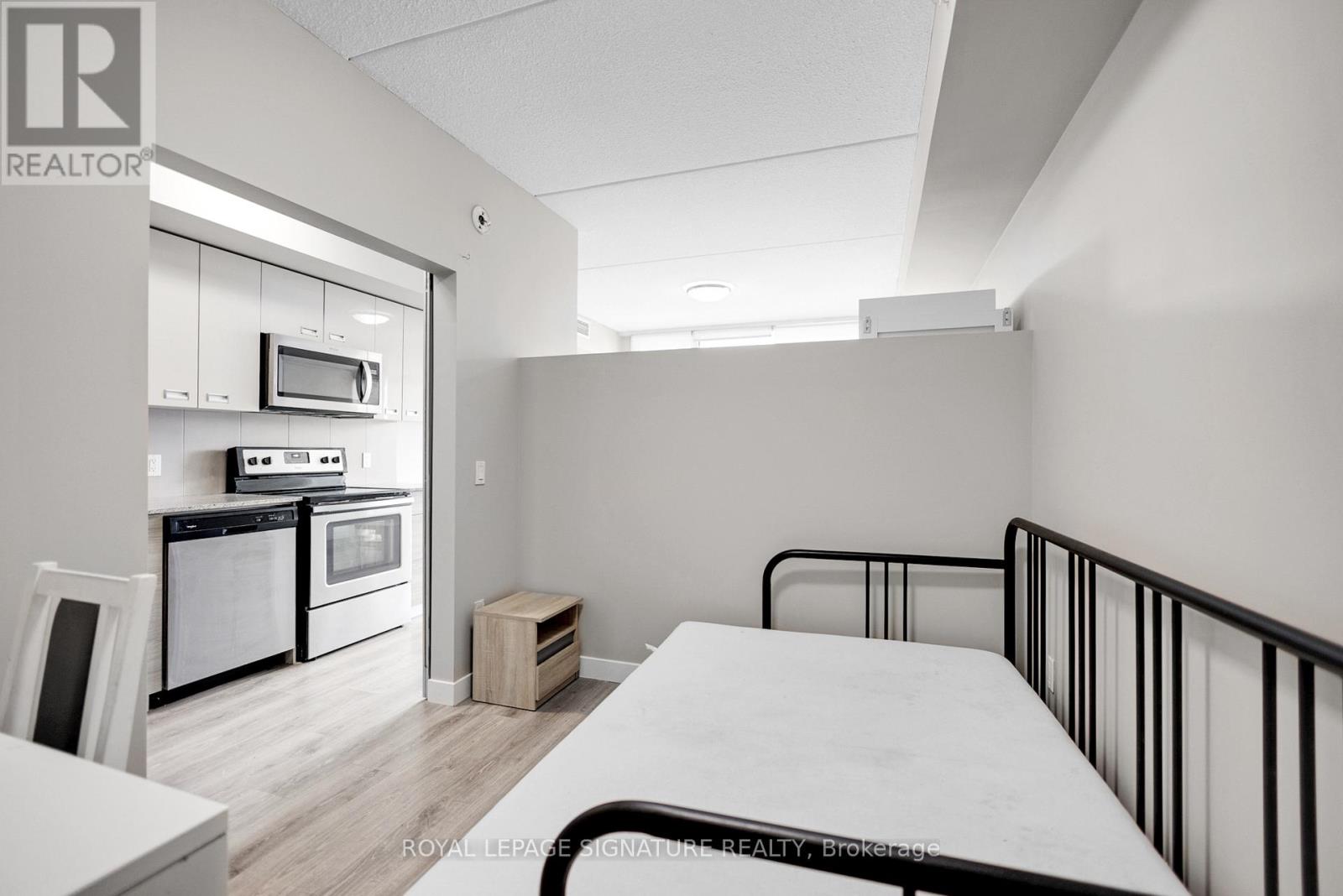 619 - 308 Lester Street, Waterloo, Ontario  N2L 3W6 - Photo 19 - X12729716