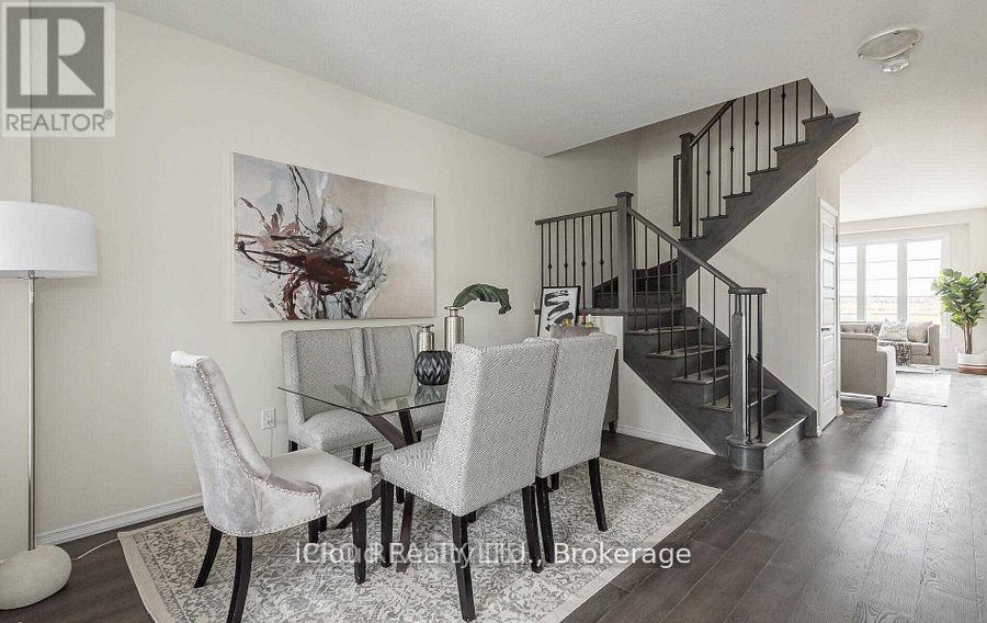 8 Toffee Trail, Hamilton, Ontario  L8J 0M2 - Photo 5 - X12729728