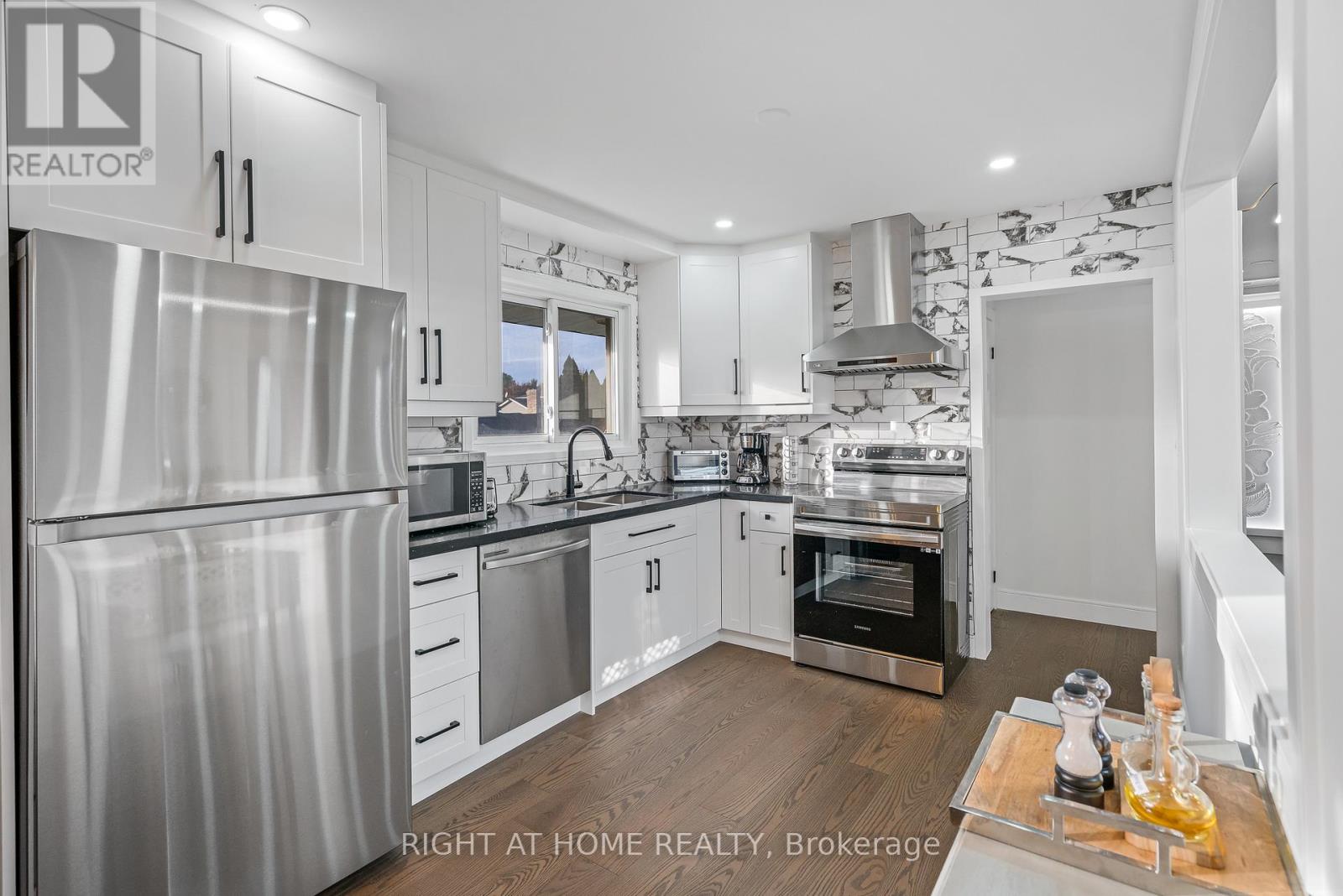 15 Andres Street, Niagara-On-The-Lake, Ontario  L0S 1J0 - Photo 13 - X12729816