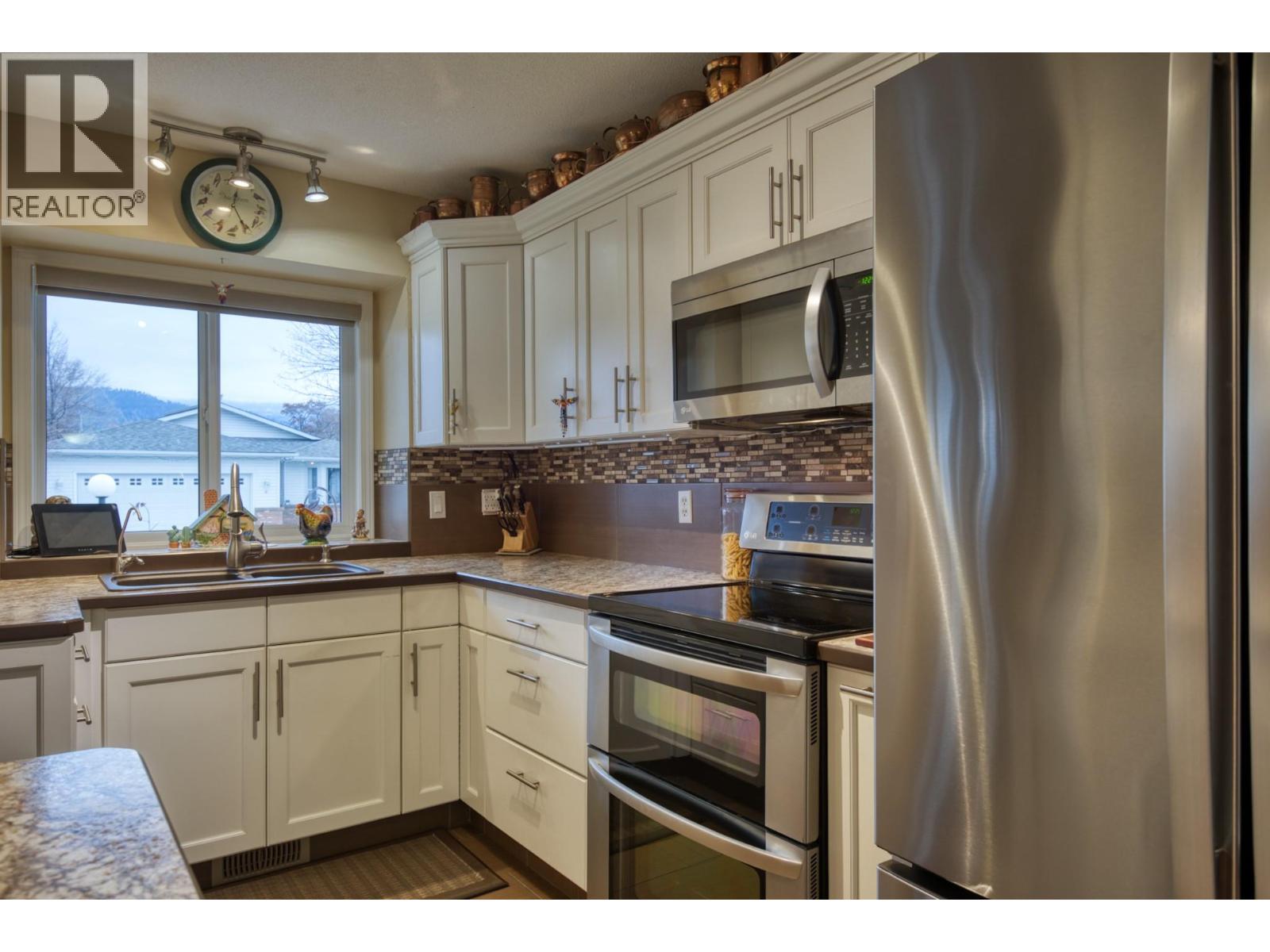 140 Heron Drive Penticton Photo 6